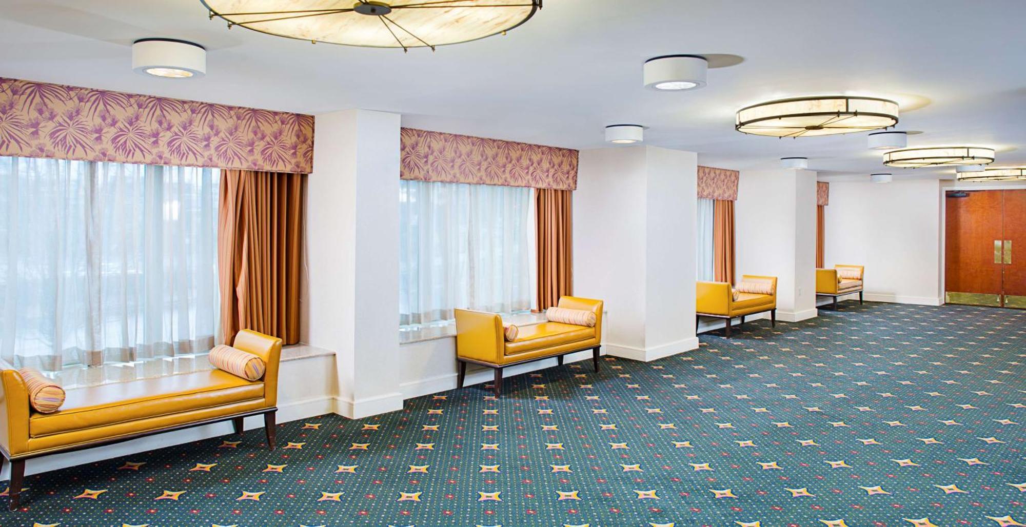 Hilton Hotel 4*